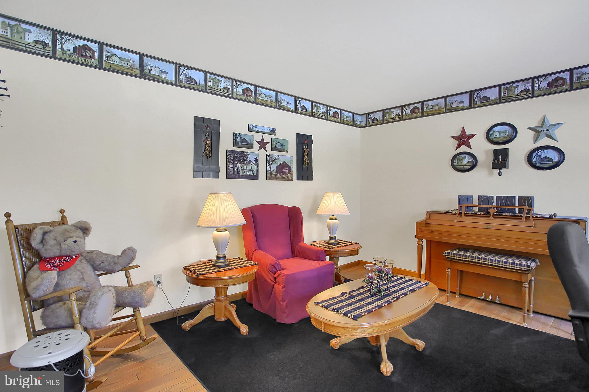 513 Springfield Road Shippensburg, PA 17257 - Photo 4 of 45 Gallery Image 4
