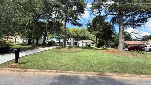 $2,700 | 980 Hilltop Court, Lawrenceville, GA 30045
