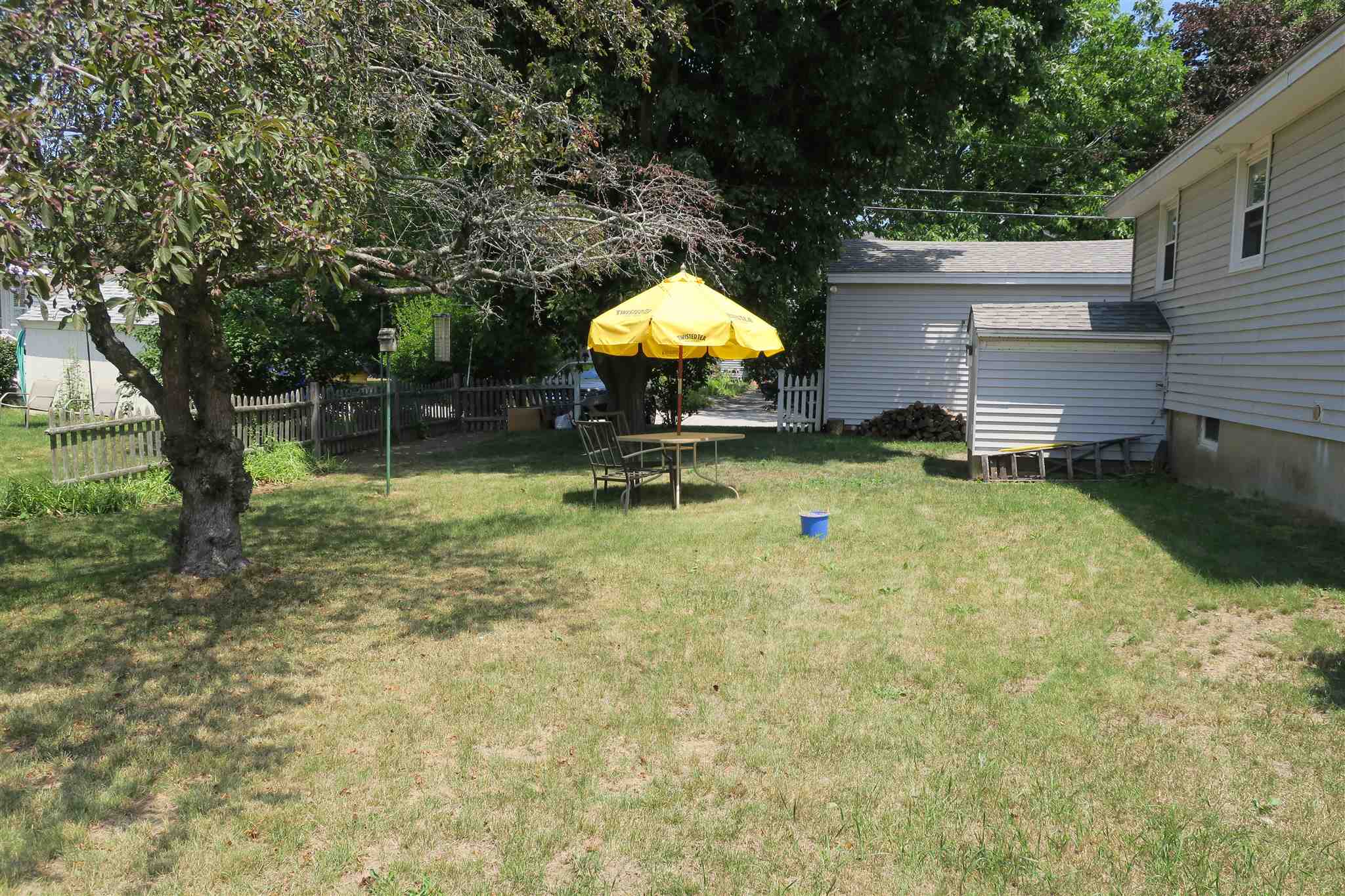 34 Hall Place Exeter, NH 03833 - Photo 5 of 22 Gallery Image 5