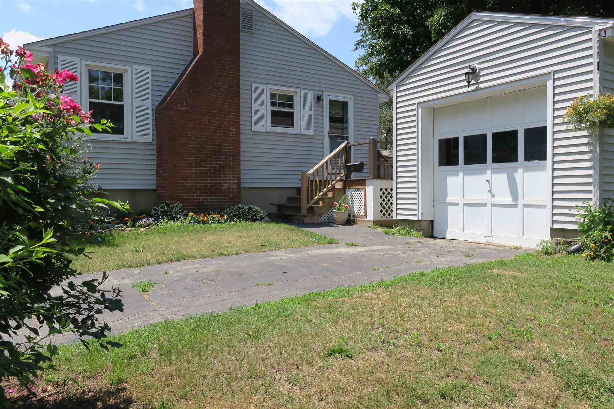 34 Hall Place Exeter, NH 03833 - Photo 7 of 22 Gallery Image 7