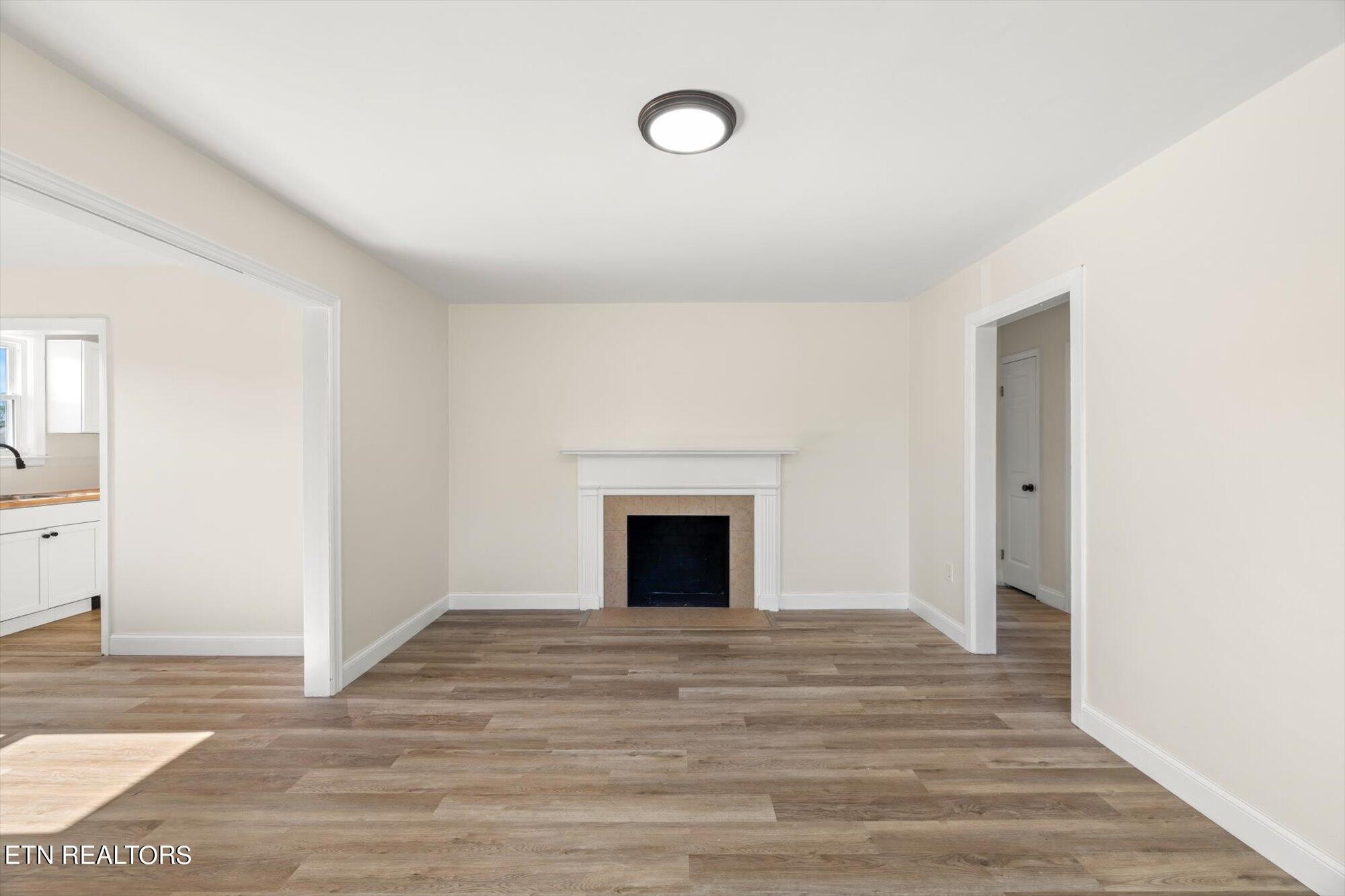 888 East Hunt Road Alcoa, TN 37701 - Photo 4 of 21 Gallery Image 4