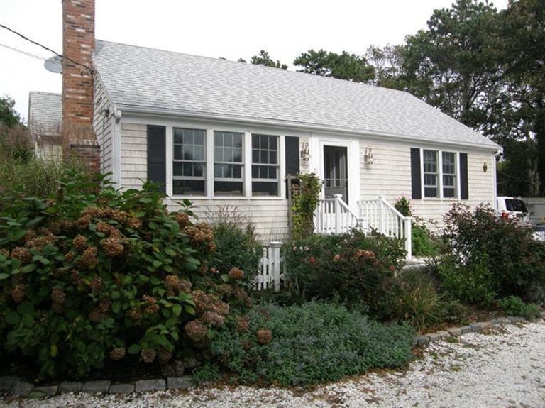 5 Granny's Lane Chatham, MA 02633 - Photo 2 of 14 Additional Photo