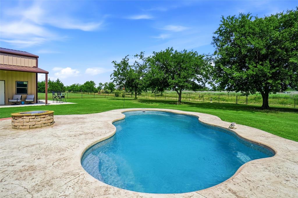 107 High Country Road Decatur, TX 76234 - Photo 14 of 18