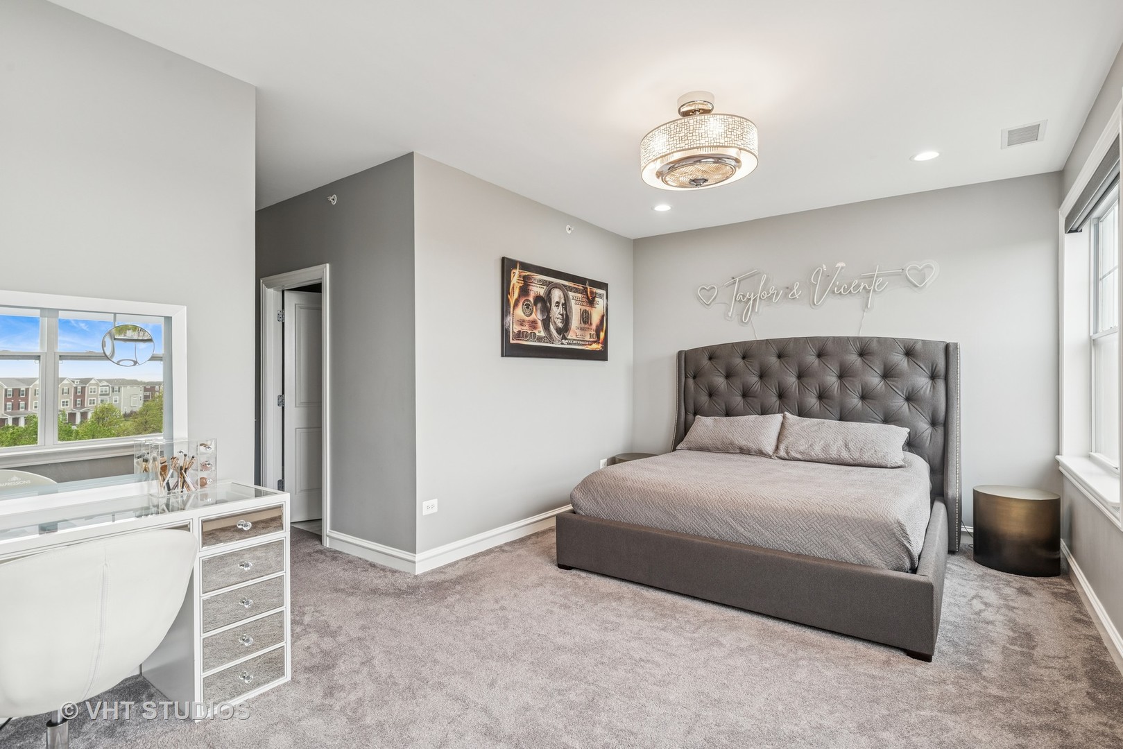 970 Harris Road, Unit 33 Grayslake, IL 60030 - Photo 15 of 24 a bedroom with a bed and a desk