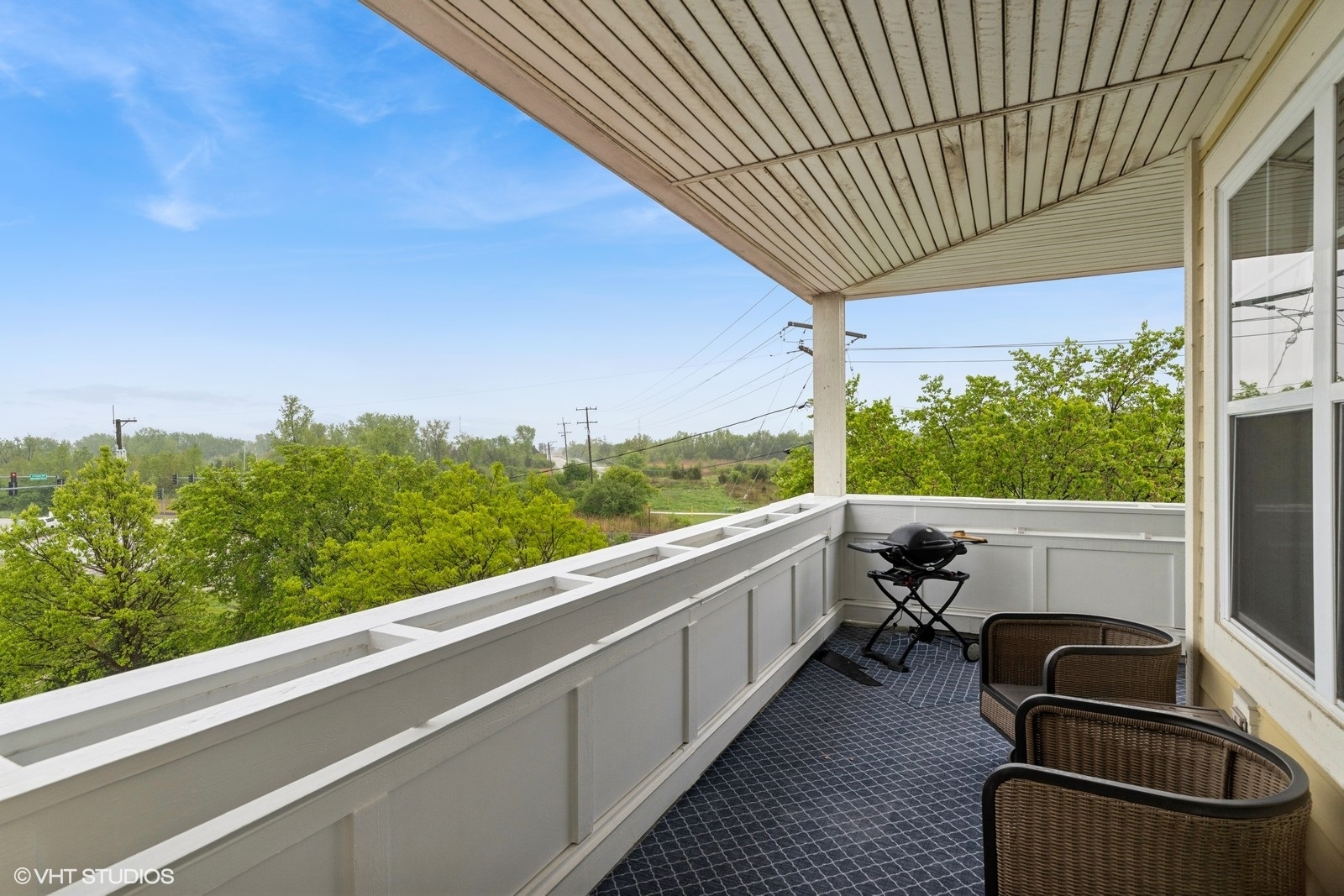 970 Harris Road, Unit 33 Grayslake, IL 60030 - Photo 18 of 24 a view of balcony with furniture