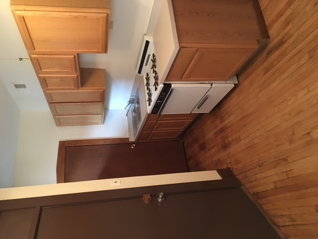4056 North Sheridan Road, Unit 2W Chicago, IL 60613 - Photo 9 of 9 Gallery Image 9