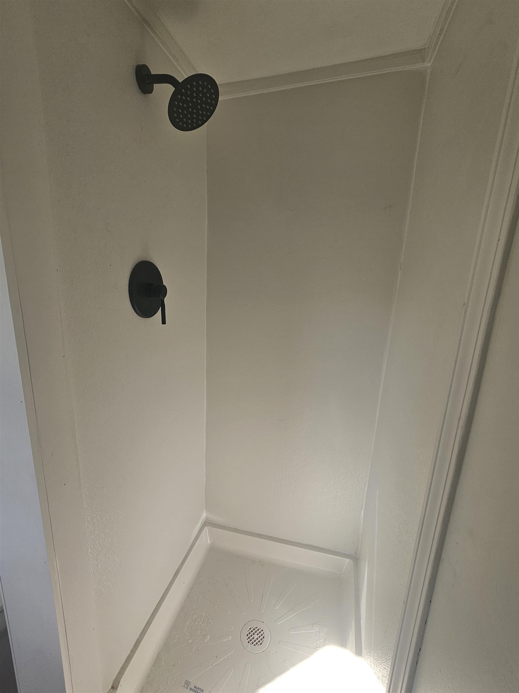 11115 Lamaster Road Marion, IL 62959 - Photo 21 of 26 a bathroom with a shower