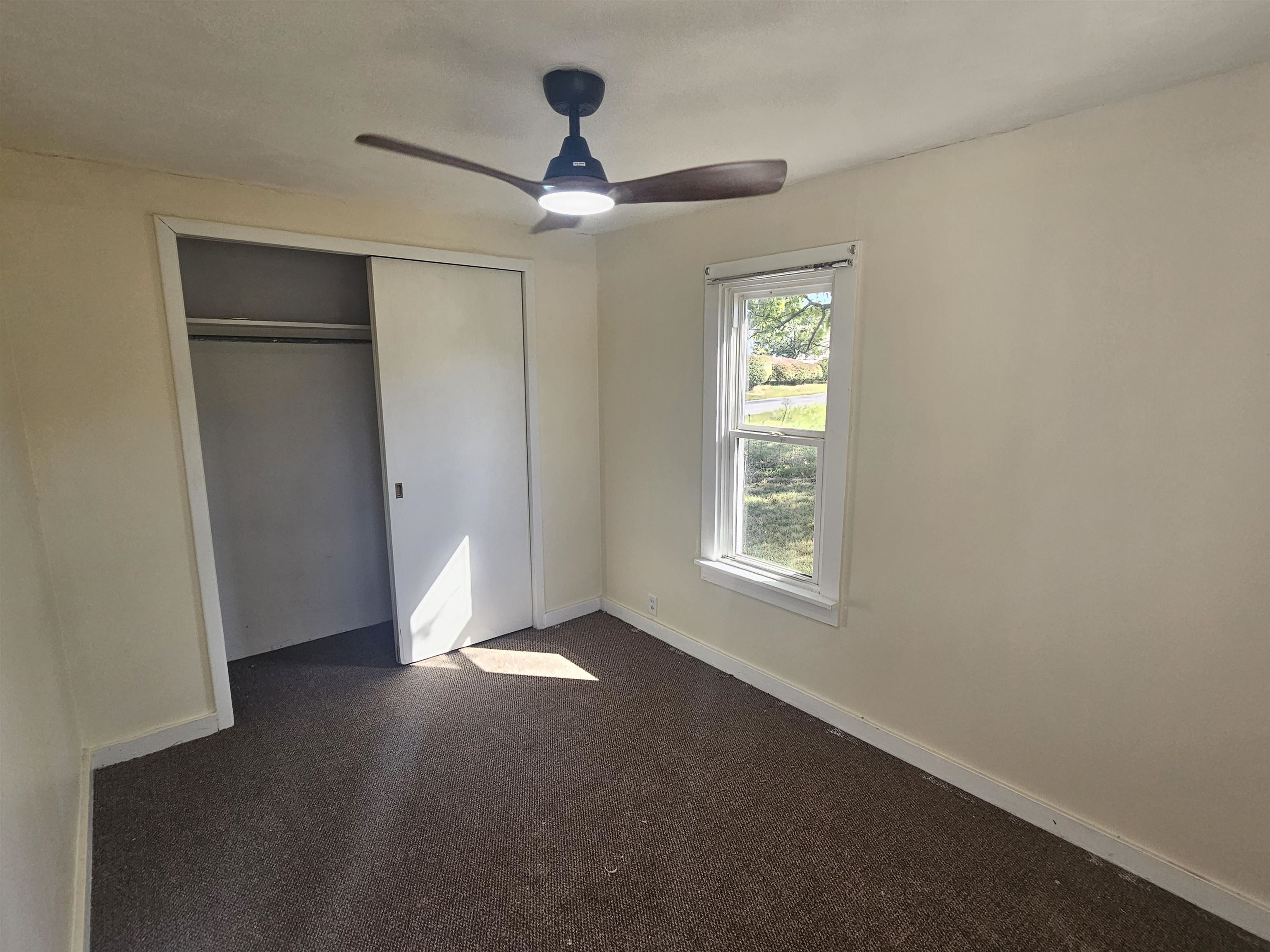 11115 Lamaster Road Marion, IL 62959 - Photo 24 of 26 a view of an empty room with a window