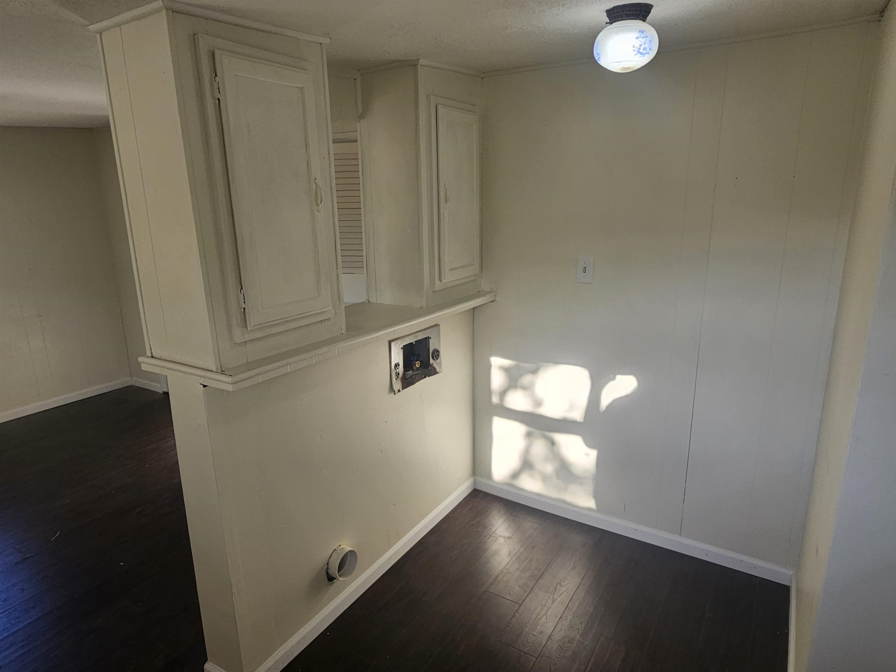11115 Lamaster Road Marion, IL 62959 - Photo 25 of 26 a view of empty room with window