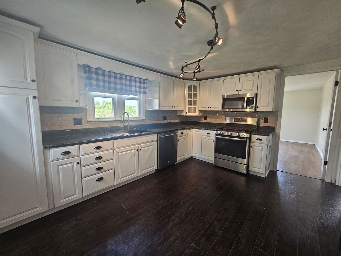 11115 Lamaster Road Marion, IL 62959 - Photo 10 of 26 Gallery Image 10