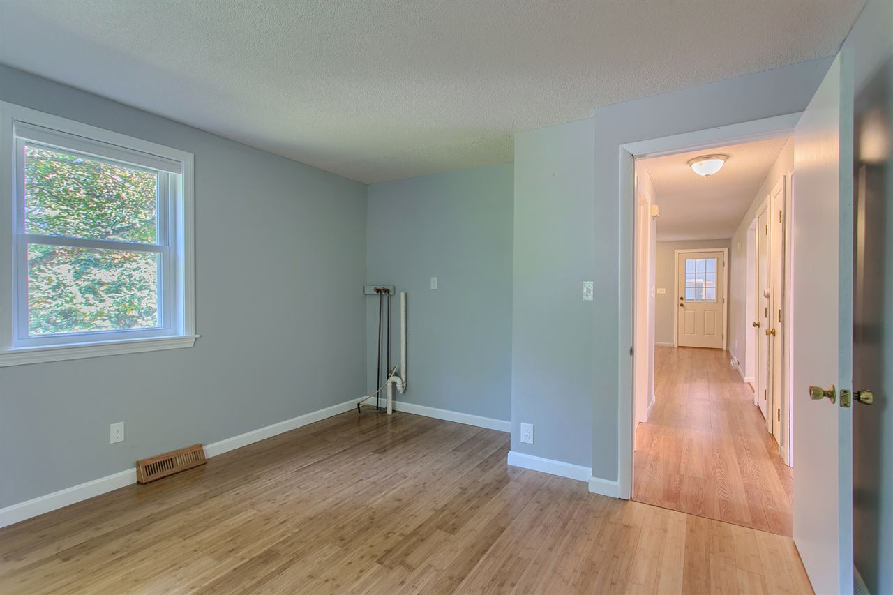 6 Balcom Road Pelham, NH 03076 - Photo 14 of 40