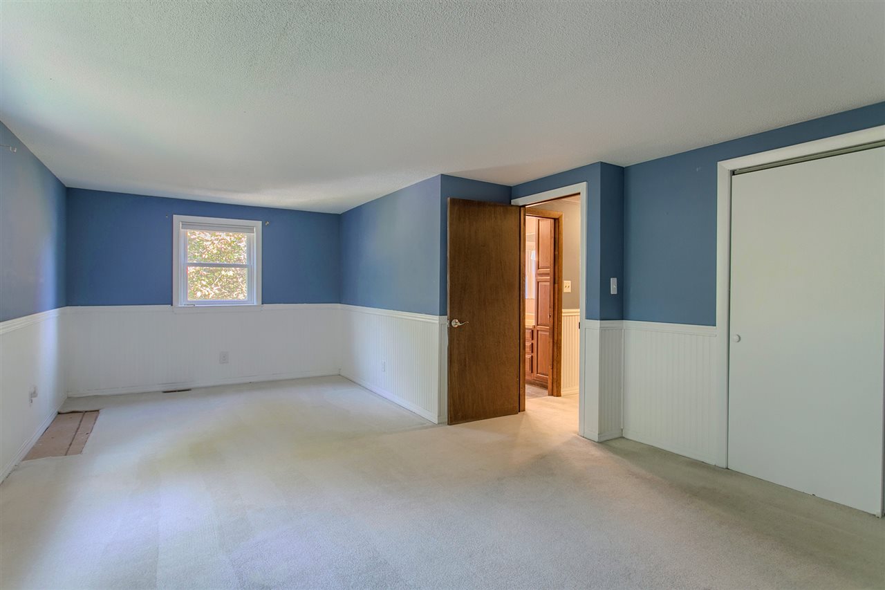 6 Balcom Road Pelham, NH 03076 - Photo 18 of 40
