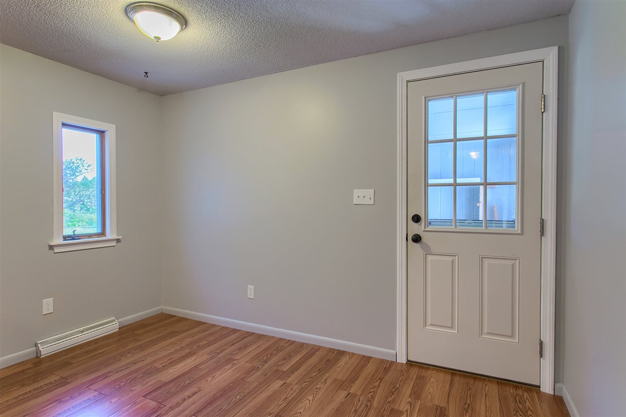 6 Balcom Road Pelham, NH 03076 - Photo 7 of 40