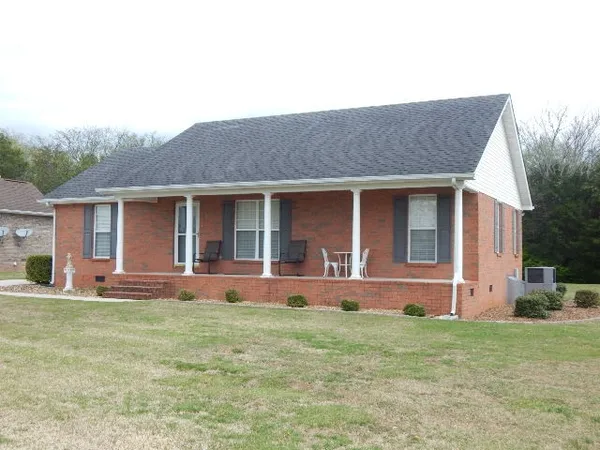 $280,500 | 385 Creek Lane, McMinnville, TN 37110