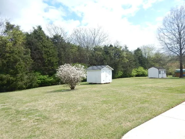 $280,500 | 385 Creek Lane, McMinnville, TN 37110