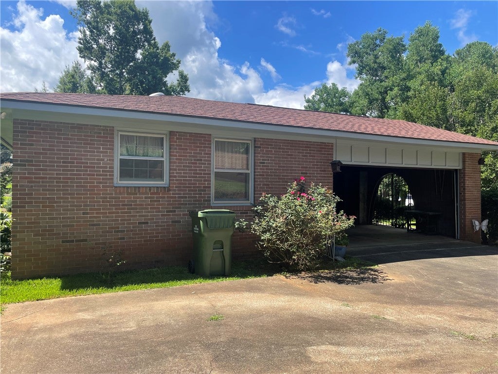 107 Leta Lane Valley, AL 36854 - Photo 10 of 42 Gallery Image 10
