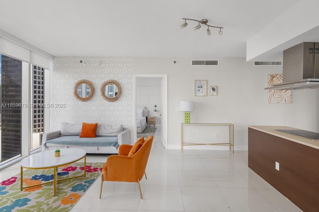 485 Brickell Avenue, Unit 2210 Miami, FL 33131 - Photo 10 of 66