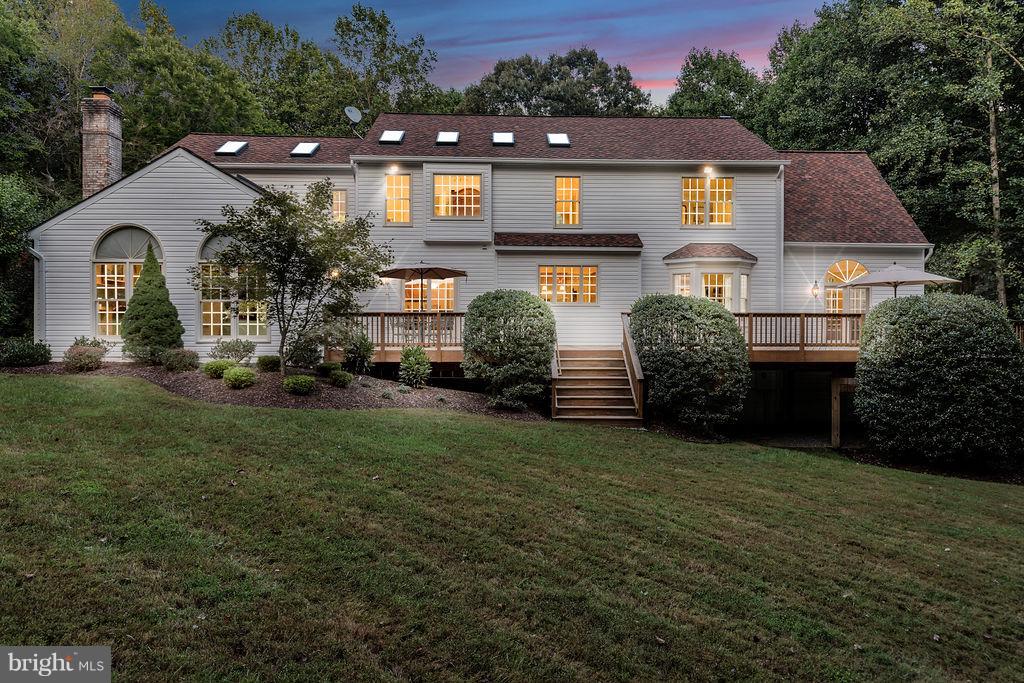 5501 West Ridge View Drive Fairfax, VA 22030 - Photo 2 of 30 Professional Landscaping