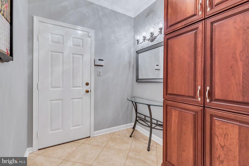 5501 West Ridge View Drive Fairfax, VA 22030 - Photo 16 of 30 Mud Room with built in's
