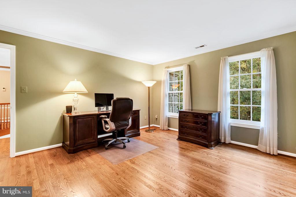 5501 West Ridge View Drive Fairfax, VA 22030 - Photo 19 of 30 Generous well lit rooms