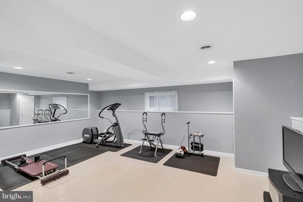 5501 West Ridge View Drive Fairfax, VA 22030 - Photo 24 of 30 Exercise room or guest room you decide