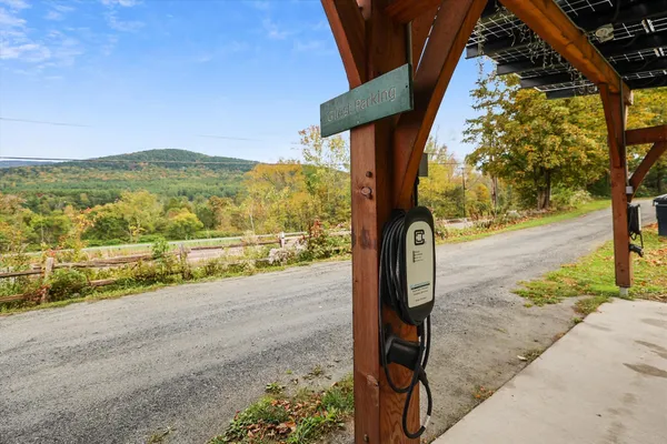 $1,050,000 | 1460 Main Street, Waitsfield, VT 05673