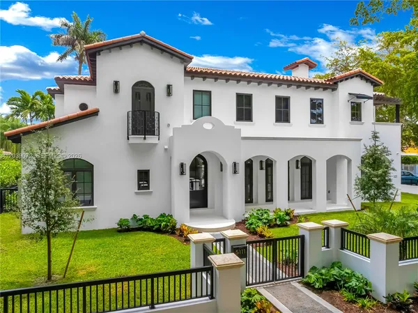 $5,750,000 | 5111 Alhambra Circle, Coral Gables, FL 33146