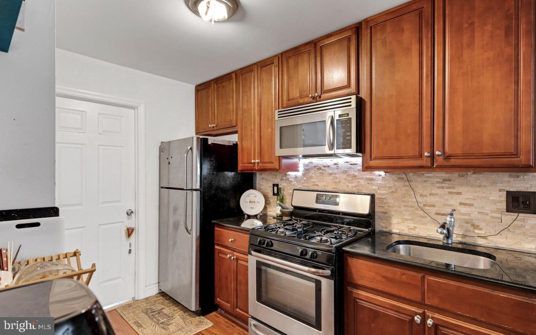 406 Pierce Street, Unit 1 Philadelphia, PA 19148 - Photo 7 of 15