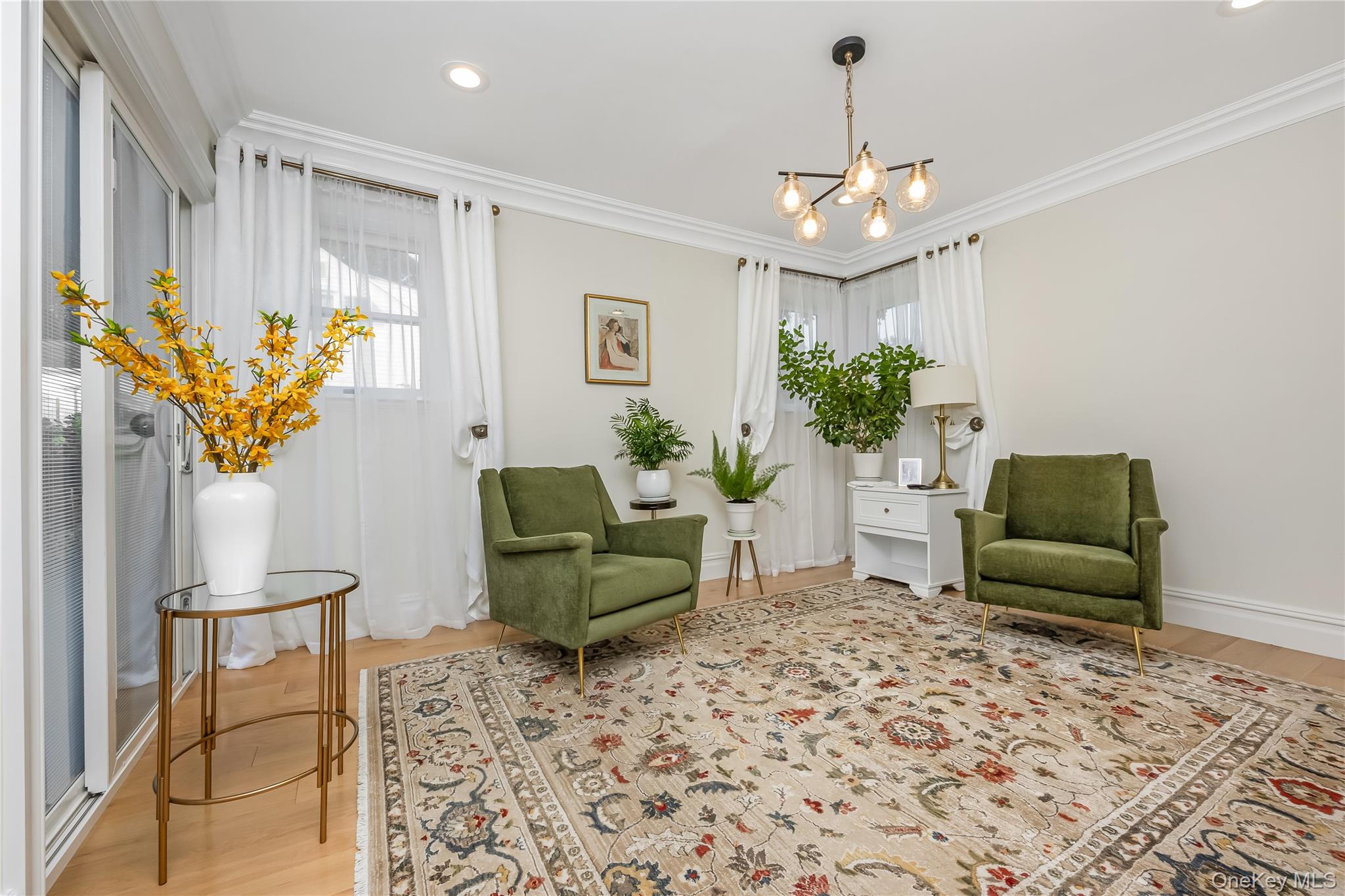 2 Hamilton Street Farmingdale, NY 11735 - Photo 16 of 37