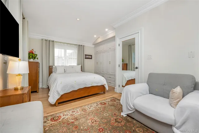 $1,250,000 | 2 Hamilton Street, Farmingdale, NY 11735