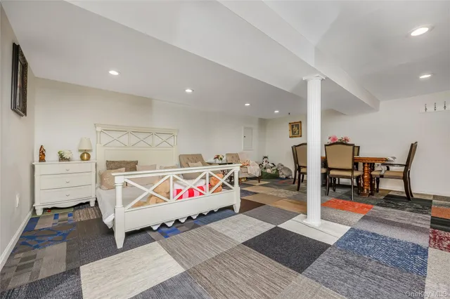 $1,250,000 | 2 Hamilton Street, Farmingdale, NY 11735