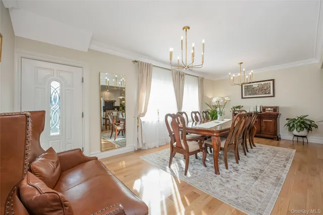 $1,250,000 | 2 Hamilton Street, Farmingdale, NY 11735