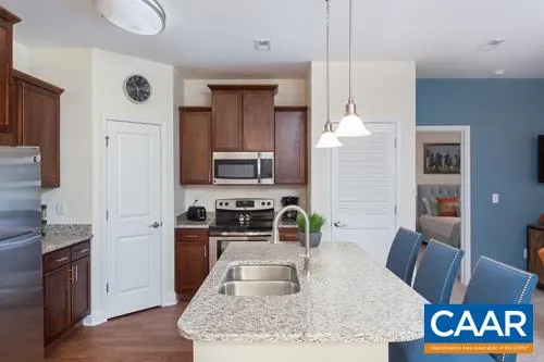 $2,450 | 2015 Reserve Circle, Unit 13, Harrisonburg, VA 22801