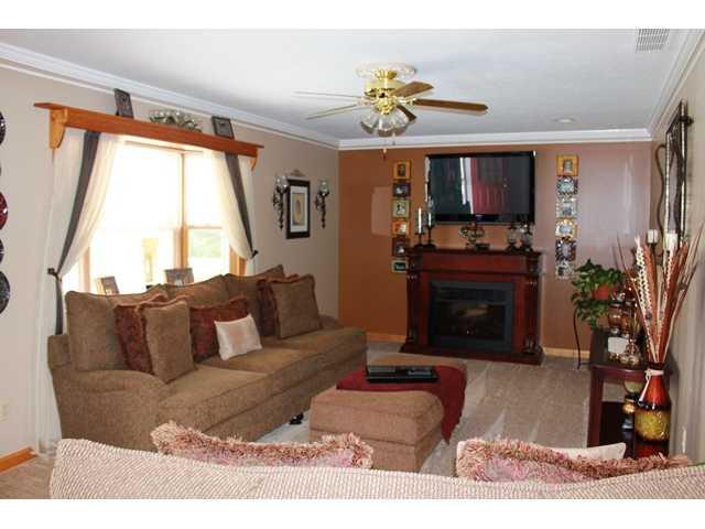 9807 North Baltimore Road Monrovia, IN 46157 - Photo 5 of 18 Gallery Image 5