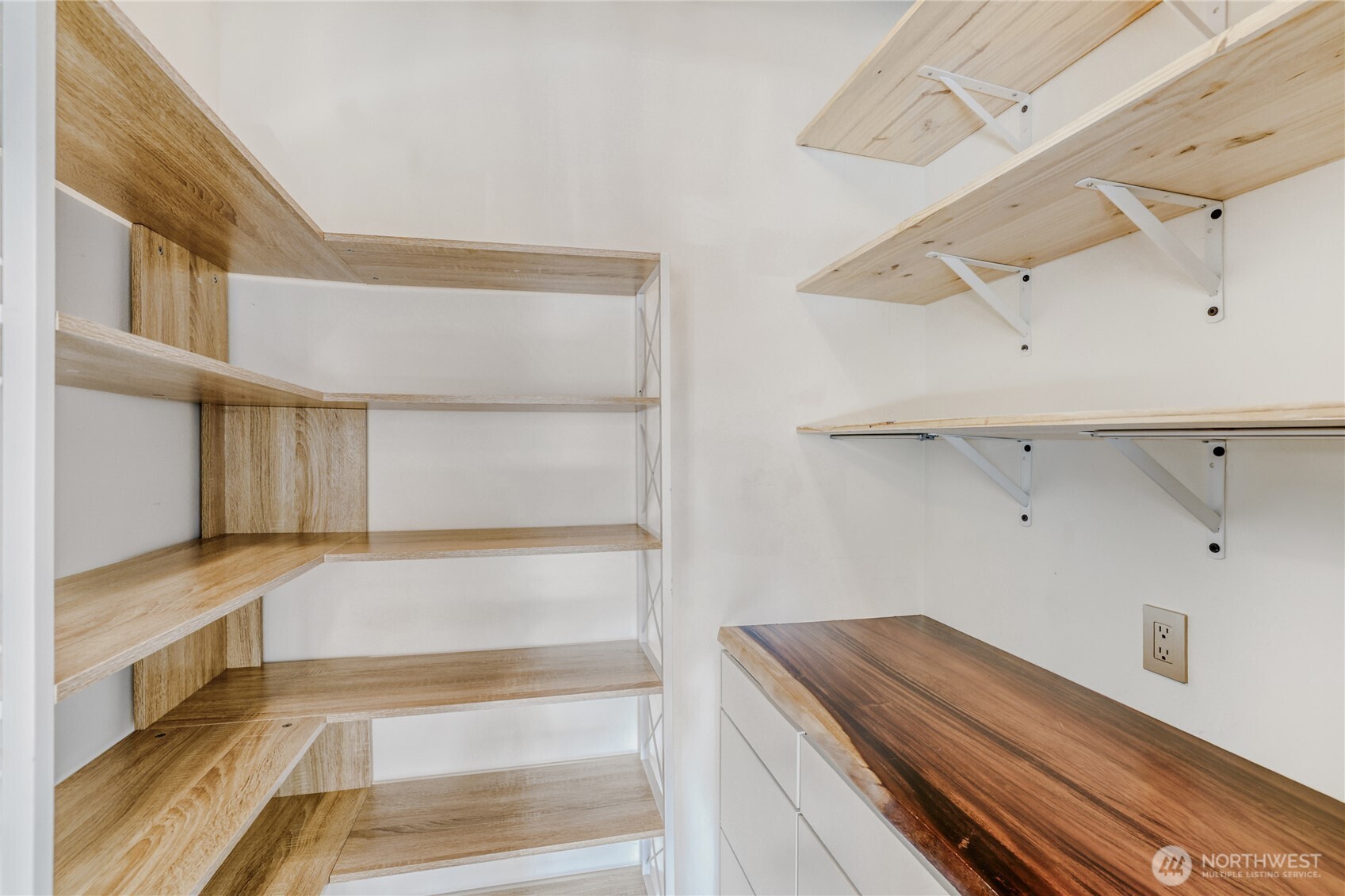 19631 38th Drive Southeast Bothell, WA 98012 - Photo 16 of 37