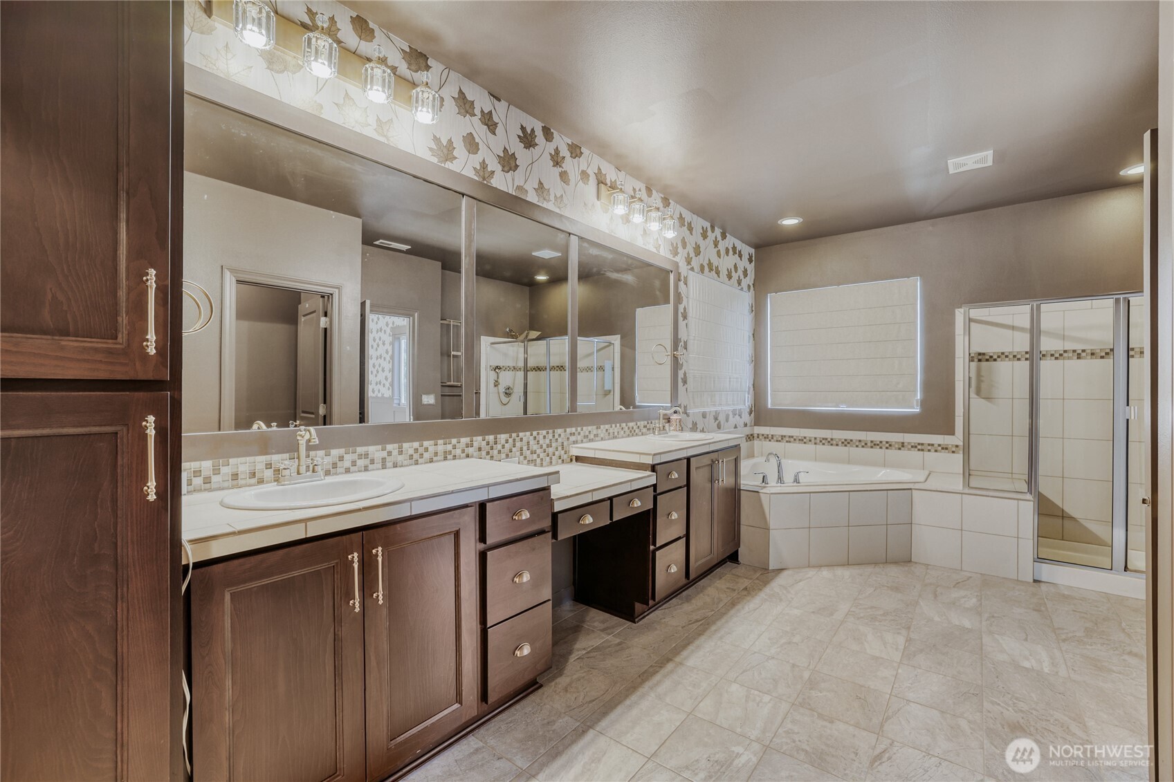 19631 38th Drive Southeast Bothell, WA 98012 - Photo 25 of 37