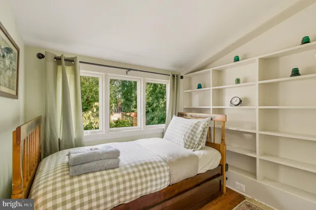 $3,900 | 922 Jackson Street, Annapolis, MD 21403