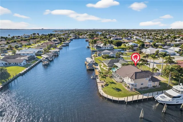 $1,149,000 | 2055 Southeast 28th Terrace, Cape Coral, FL 33904