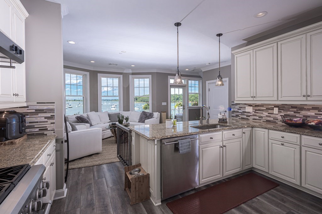 157 HMS Halsted Drive, Unit 157 Hingham, MA 02043 - Photo 7 of 38