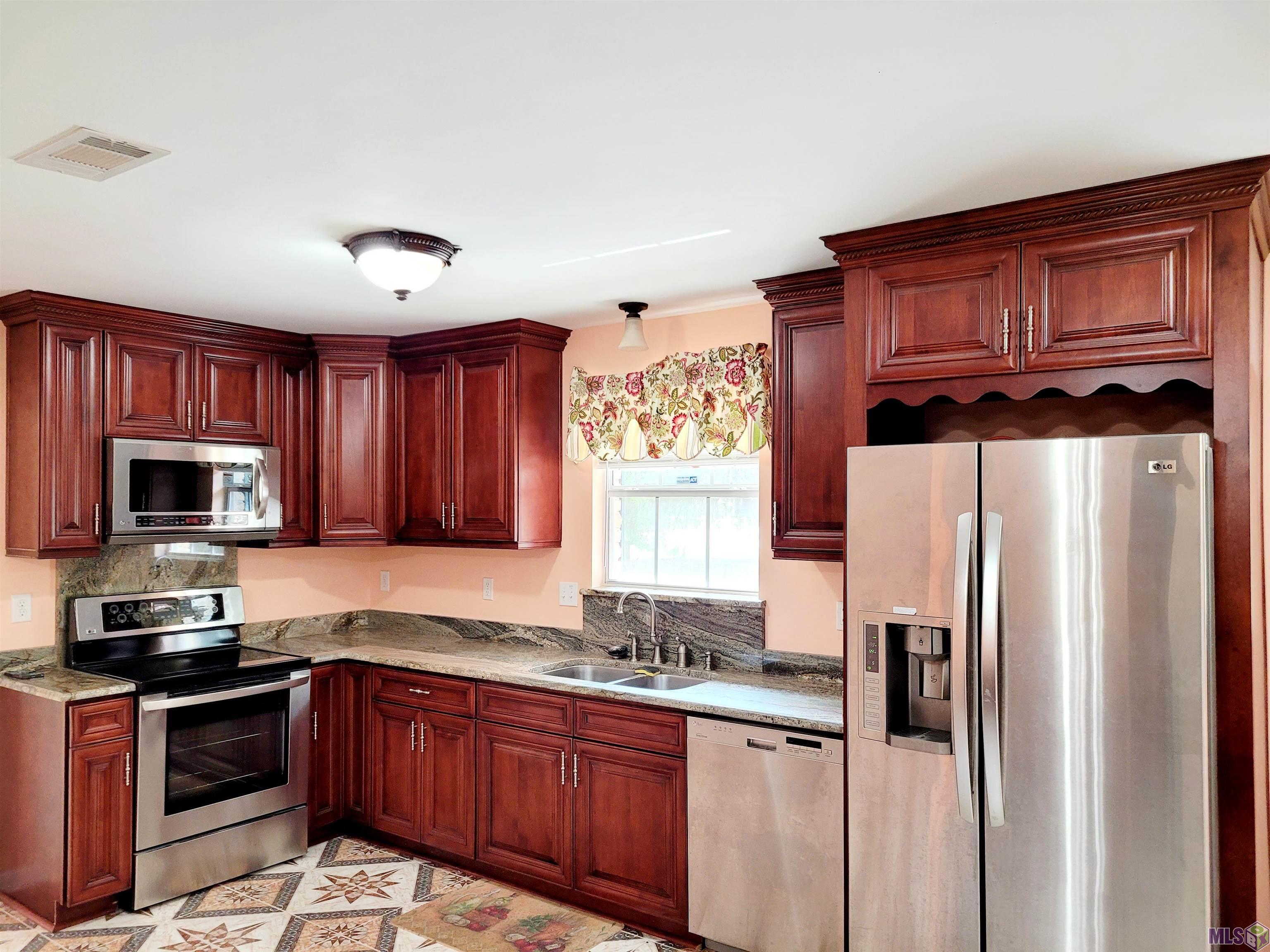 10367 Cyprus Cedar Street Baton Rouge, LA 70816 - Photo 4 of 50 Gallery Image 4