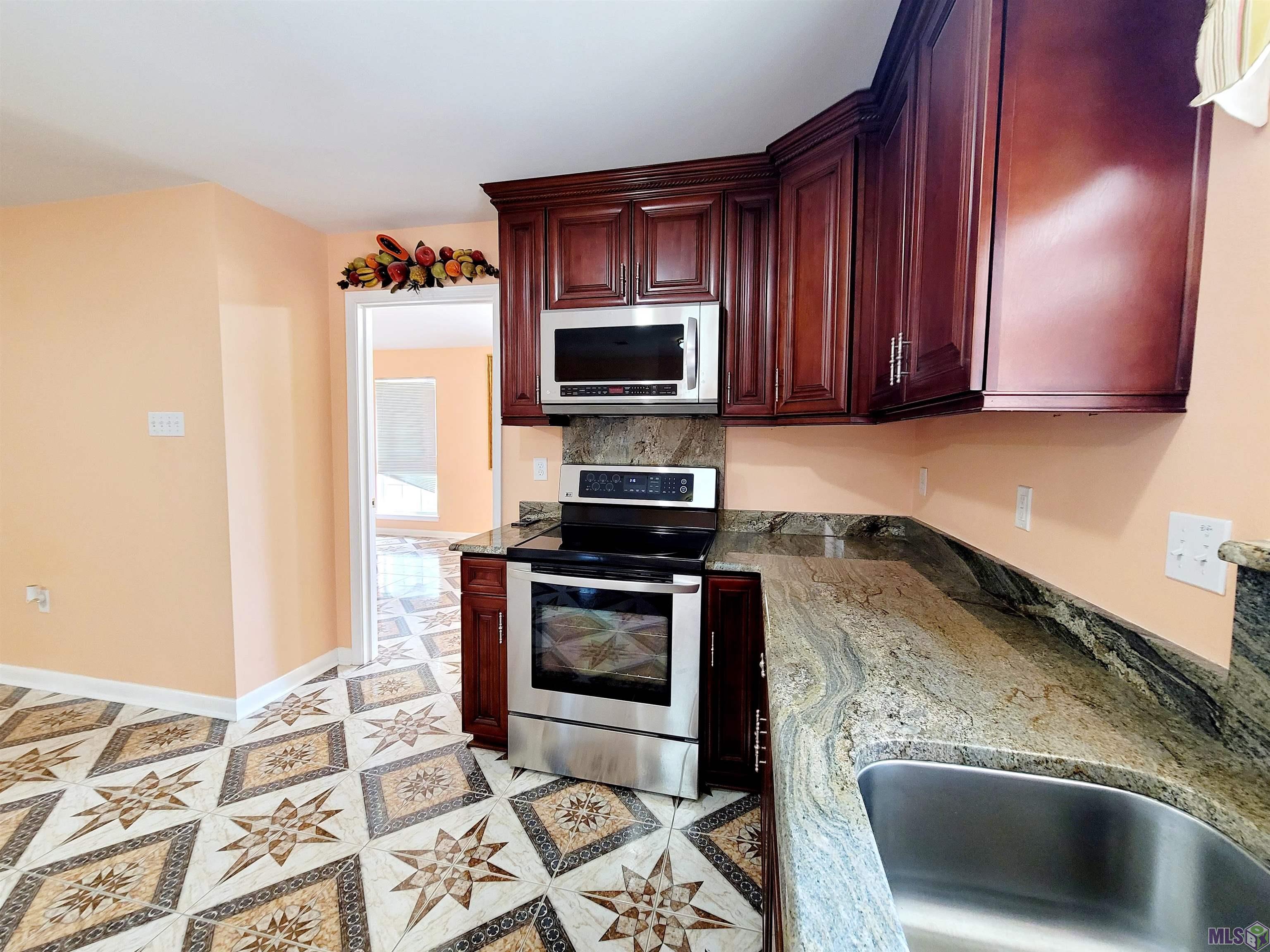 10367 Cyprus Cedar Street Baton Rouge, LA 70816 - Photo 5 of 50 Gallery Image 5