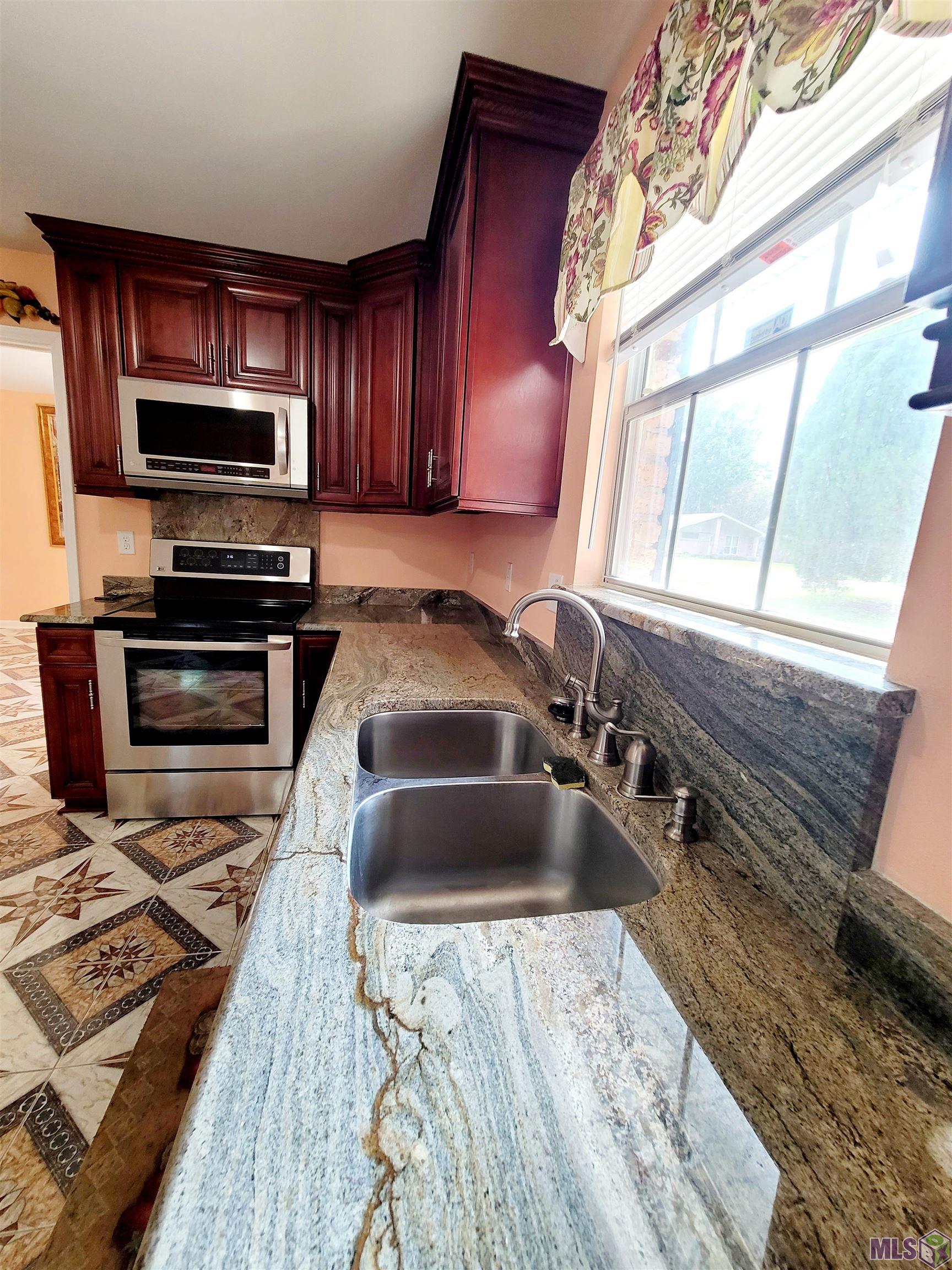 10367 Cyprus Cedar Street Baton Rouge, LA 70816 - Photo 6 of 50 Gallery Image 6