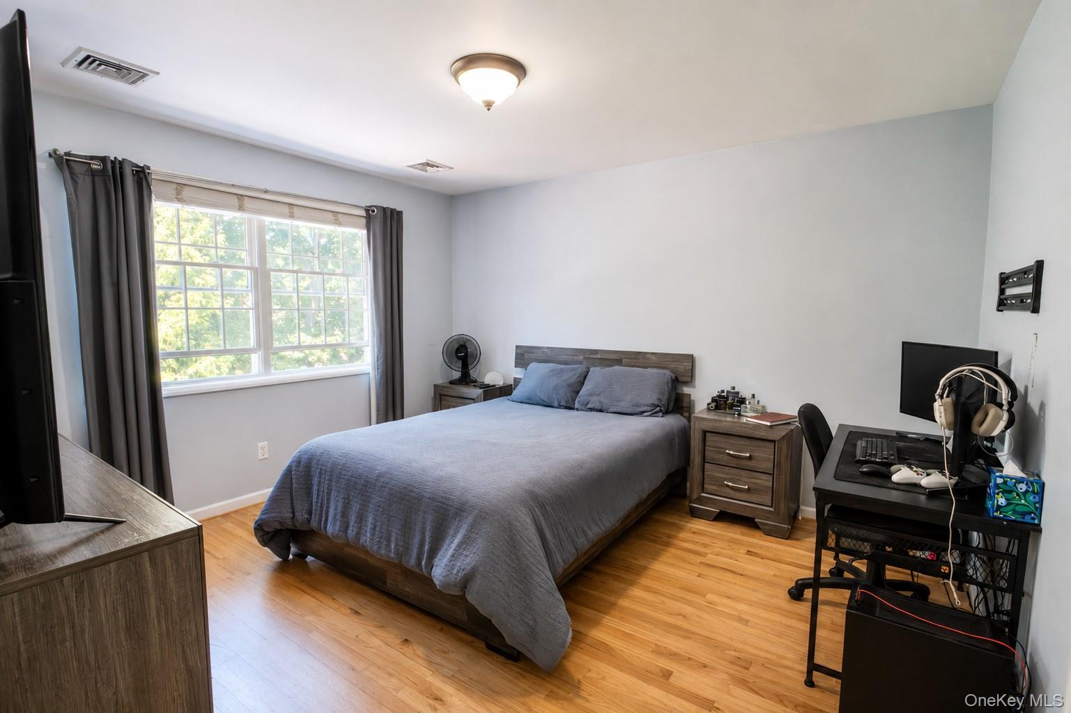 257 4th Street St. James, NY 11780 - Photo 25 of 36