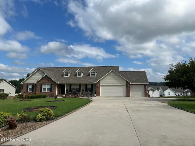 $398,500 | 264 Cypress Lane, Jacksboro, TN 37757
