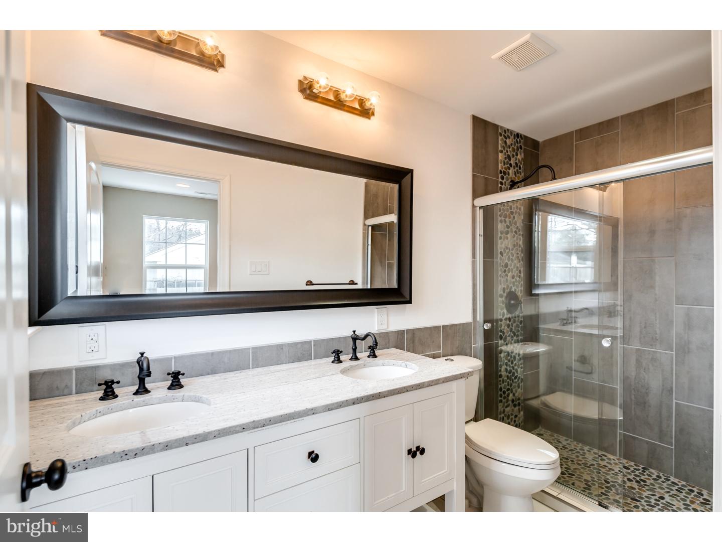 1904 Ritter Avenue Bristol, PA 19007 - Photo 13 of 15 Bathroom