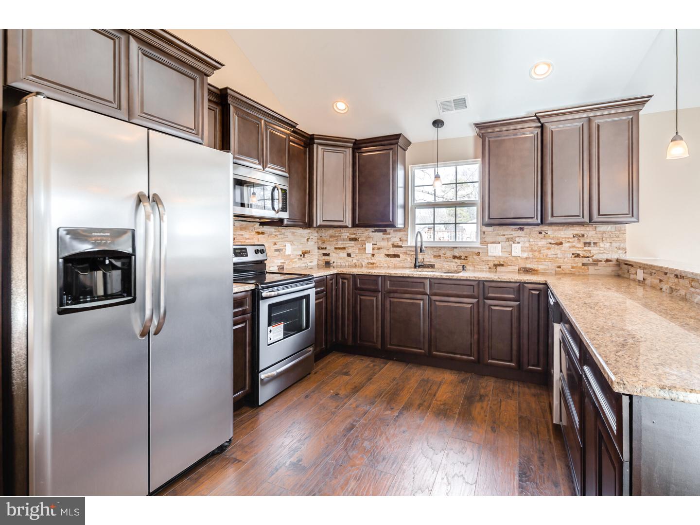 1904 Ritter Avenue Bristol, PA 19007 - Photo 4 of 15 Kitchen