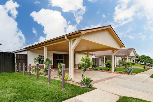 $289,900 | 617 Burke Road, Pasadena, TX 77506