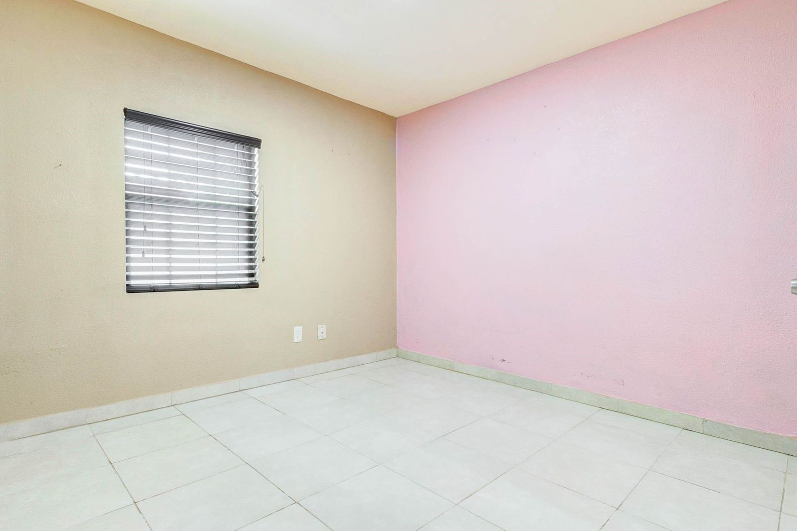 617 Burke Road Pasadena, TX 77506 - Photo 11 of 20 Bedroom