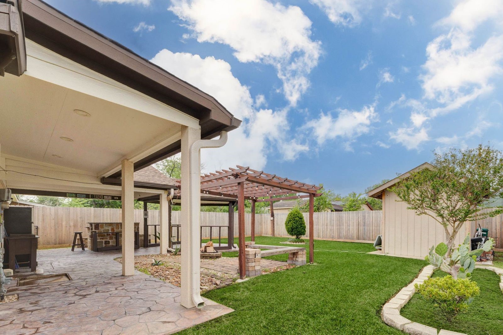 617 Burke Road Pasadena, TX 77506 - Photo 19 of 20 Outdoor Patio