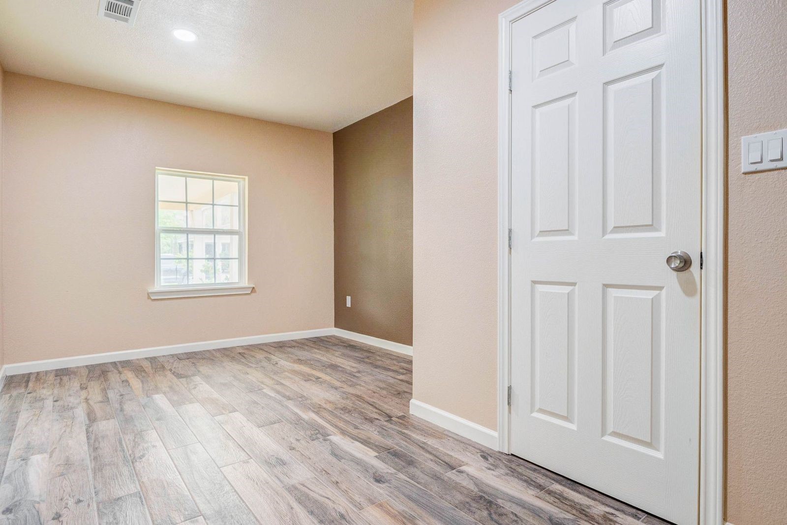 617 Burke Road Pasadena, TX 77506 - Photo 7 of 20 Bedroom